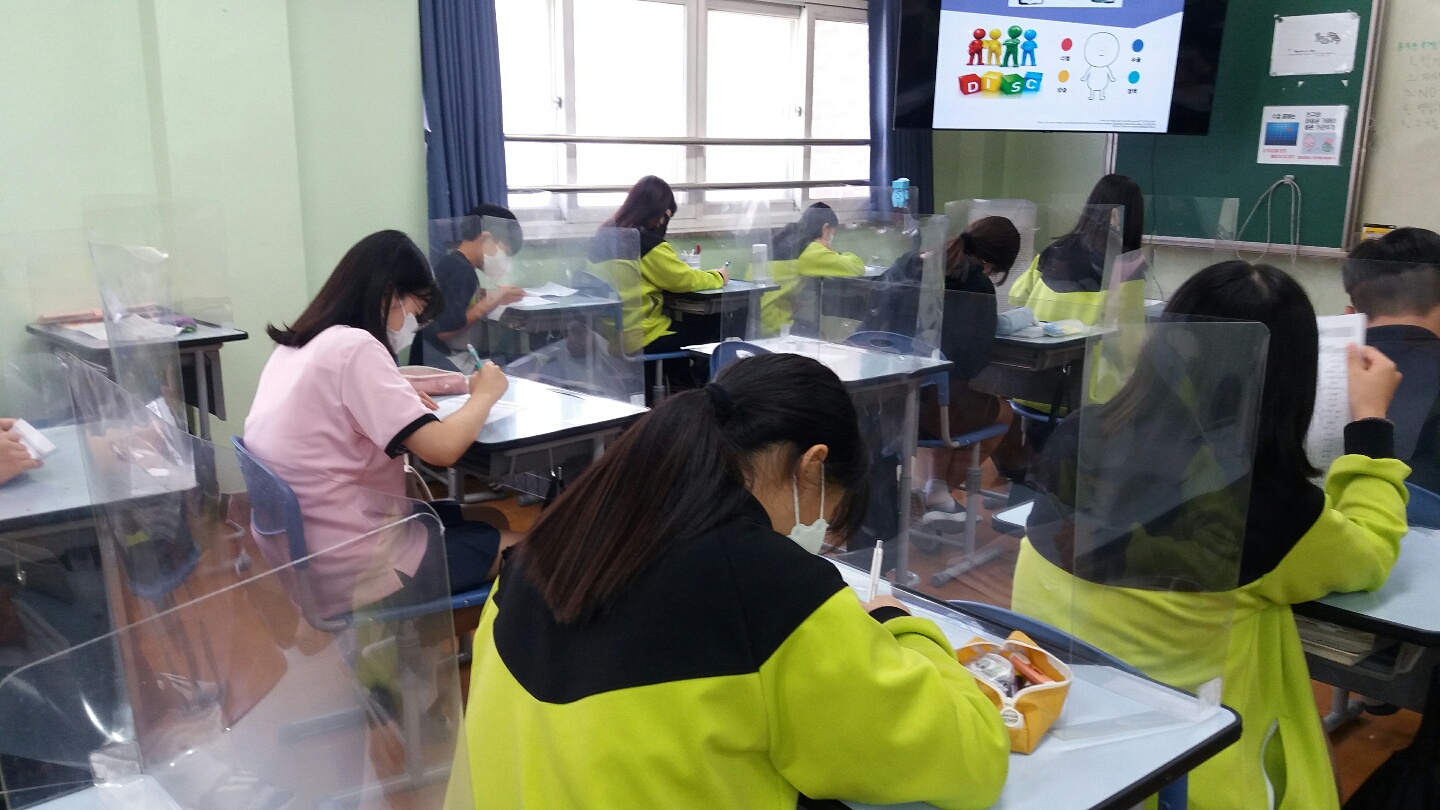 1학년 주제선택활동모습